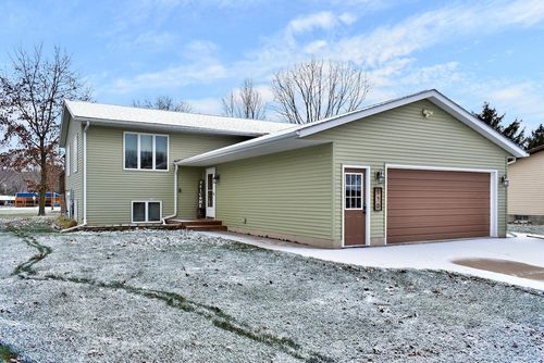 110 E Wilmar St, Rollingstone, MN, 55969-9728 | Card Image