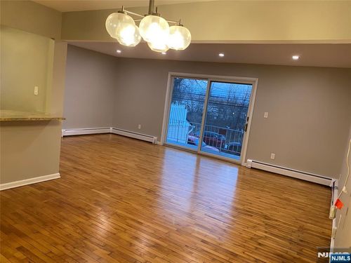 629 Schuyler Ave, Kearny, NJ, 07032-4201 | Card Image