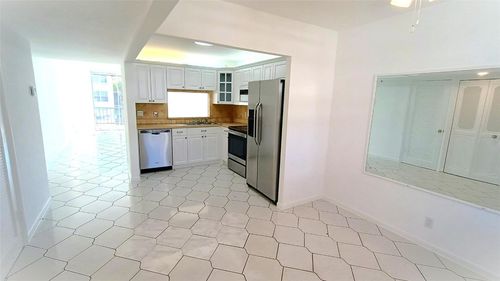 m203-777 S Federal Highway, Pompano Beach, FL, 33062 | Card Image