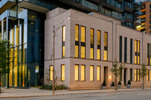 1074 Bay St, Toronto, ON, M5S0A3 | Card Image