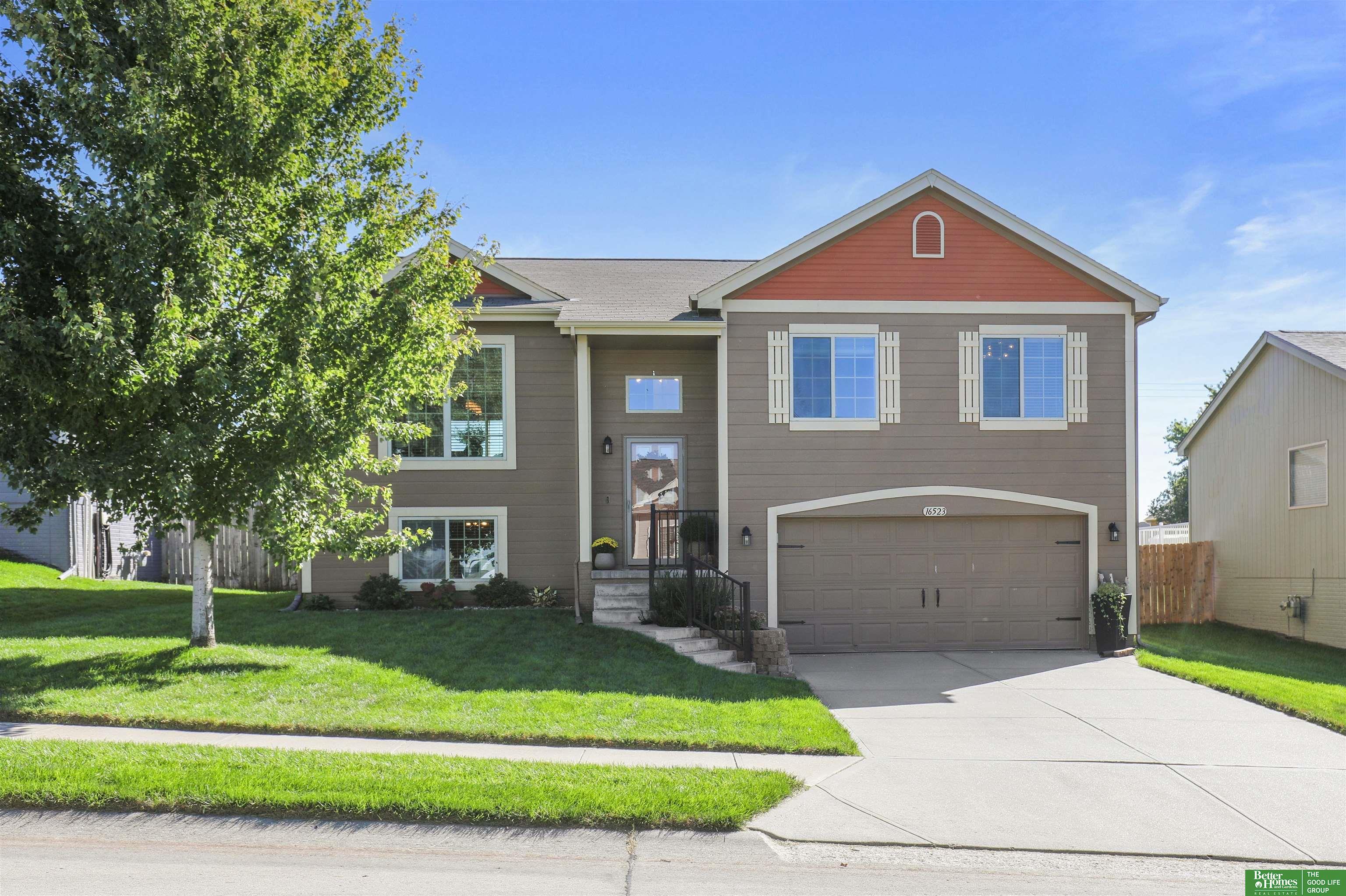 Meredith Ave, Omaha, NE 68116
