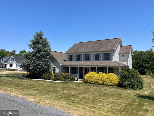 6 Morgan Dr, Carlisle, PA, 17015-7914 | Card Image