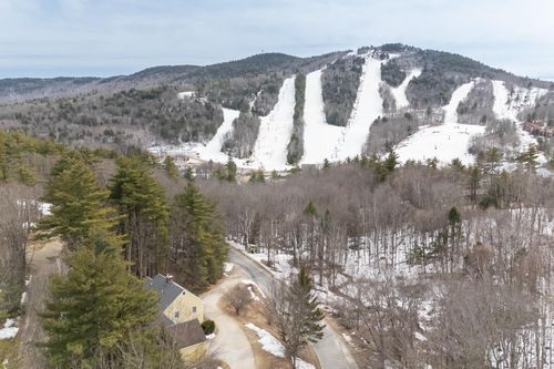 39 Birch Glen Dr, Bennington, NH, 03442-4327 | Card Image