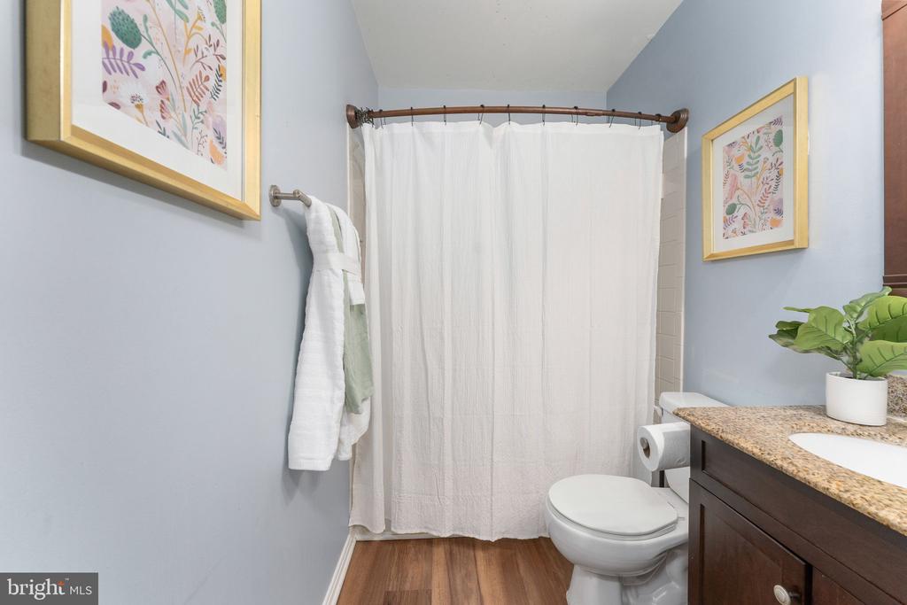 Residential in WOODBRIDGE 2