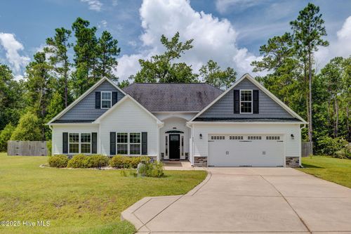 467 W Huckleberry Way, Rocky Point, NC, 28457-4606 | Card Image