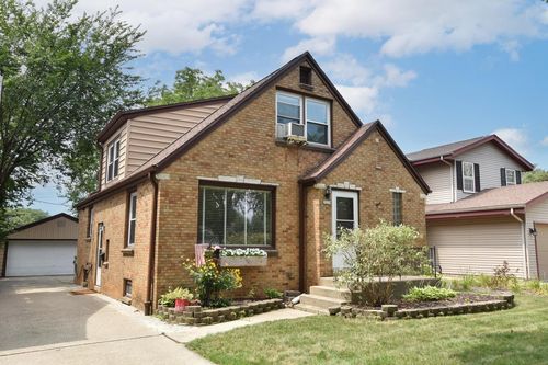 3229 S 56th Street, Milwaukee, WI, 53219 | Card Image