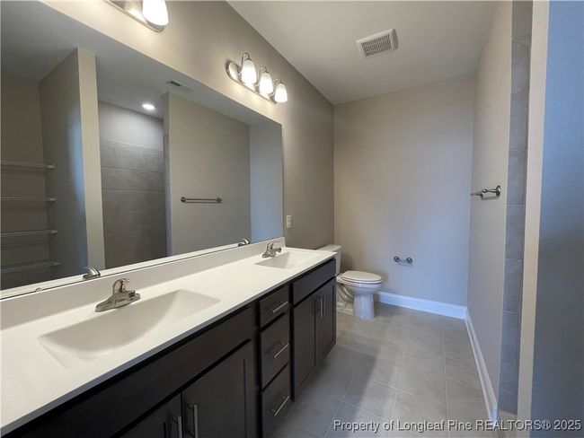 APT-301 - 240 Gallery Dr, Condo with 3 bedrooms, 2 bathrooms and null parking in Spring Lake NC | Image 5