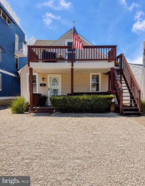 32 N 3rd Street, Surf City, NJ, 08008 | Card Image