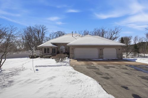 8960 186th Ave Ne, Forest Lake, MN, 55025-8827 | Card Image