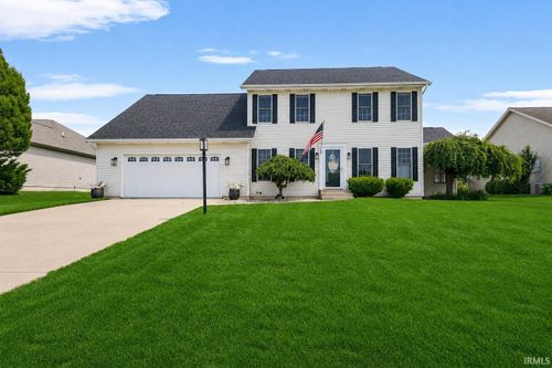 5682 Yellow Wood Dr, South Bend, IN, 46614-5565 | Card Image