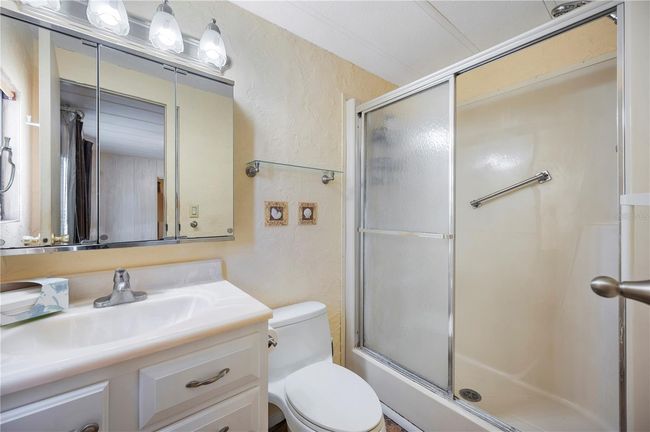 6027 Grand Oaks Dr Se, House other with 2 bedrooms, 2 bathrooms and null parking in WINTER HAVEN FL | Image 20
