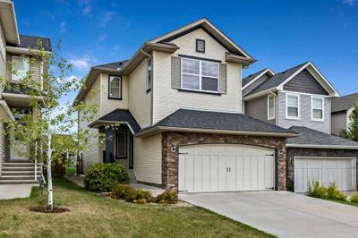 32 Silverado Saddle Crt Sw, House other with 3 bedrooms, 2 bathrooms and 4 parking in Calgary AB | Image 2