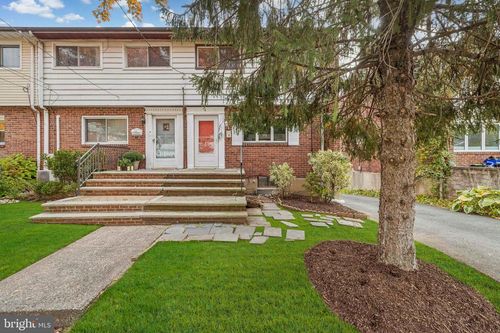 35 Edgewater Pl, Edgewater, NJ, 07020-1205 | Card Image