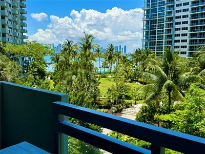 462S - 1500 Bay Rd, Condo with 2 bedrooms, 2 bathrooms and null parking in Miami Beach FL | Image 3