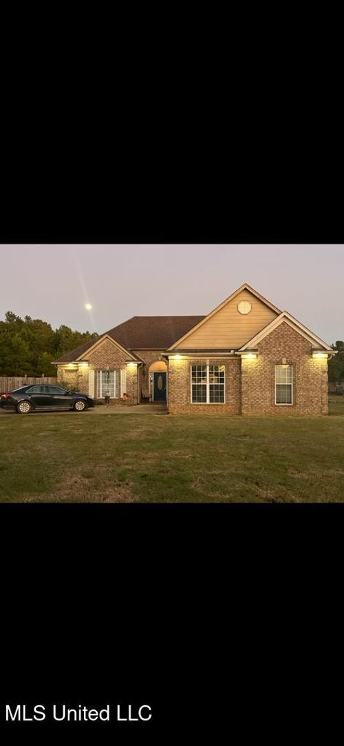 192 Southbrook Dr, Byhalia, MS, 38611-7429 | Card Image