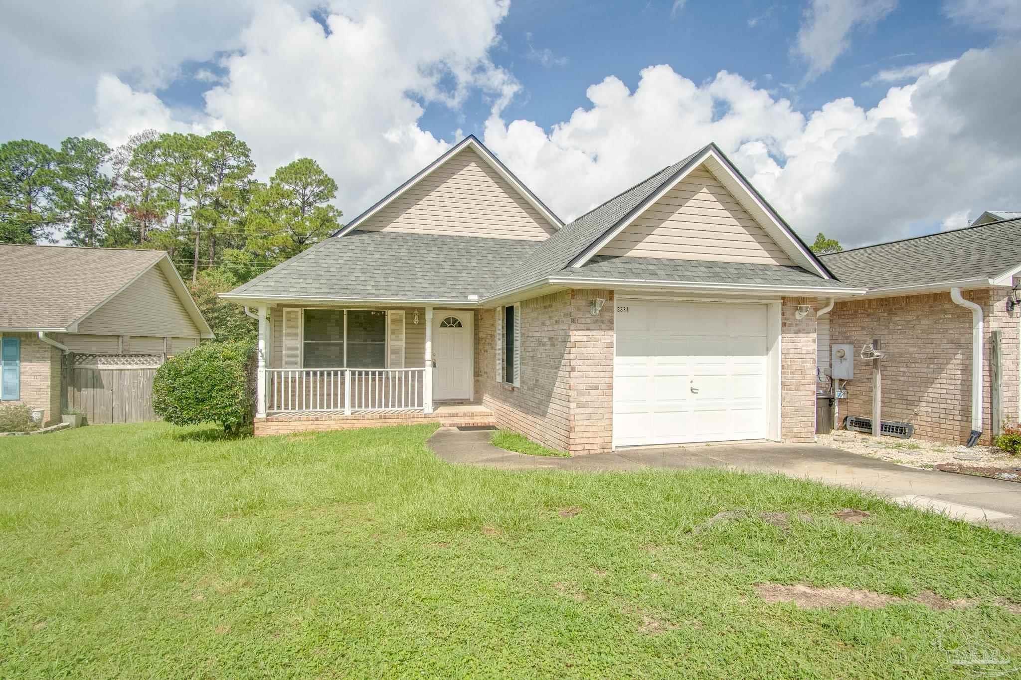 Mariners Ct, Pensacola, FL 32526