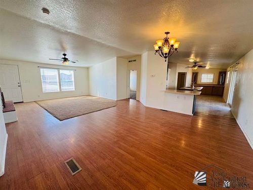 9549 E 36th Ln, Yuma, AZ, 85365-7029 | Card Image