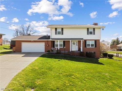 195 Walker Manor Dr, Colliers, WV, 26035-1290 | Card Image