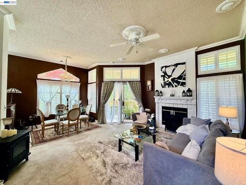 5246 Tacoma Cmn, Fremont, CA, 94555-2732 | Card Image