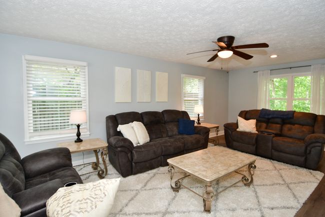 256 Canterbury Dr, House other with 5 bedrooms, 3 bathrooms and null parking in Avon IN | Image 34