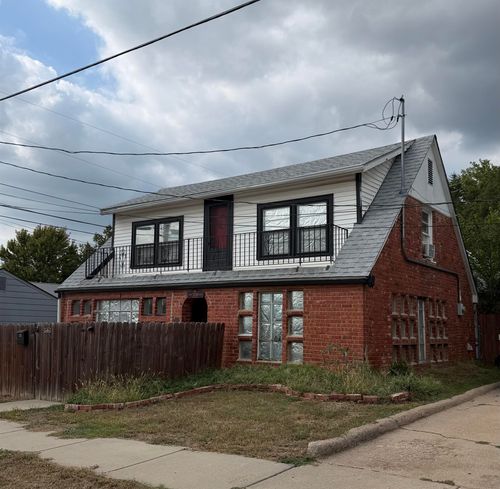108 W Summit Ave, Augusta, KS, 67010-1461 | Card Image