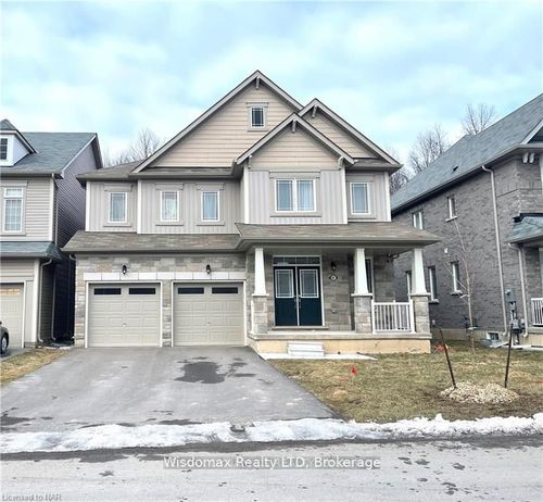 8667 Chickory Trail, Niagara Falls, ON, L2H3S5 | Card Image