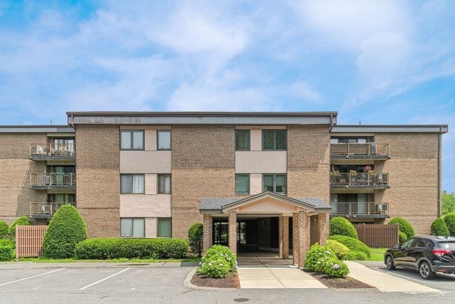 APT-5 - 1 Ledgewood Way, Condo with 2 bedrooms, 2 bathrooms and 1 parking in Peabody MA | Image 25