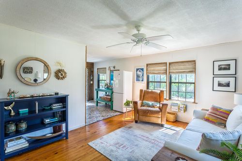 40 Lake View Dr, PANACEA, FL, 32346-5165 | Card Image