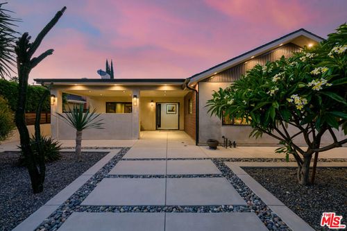18839 Plummer St, Northridge, CA, 91324-2252 | Card Image