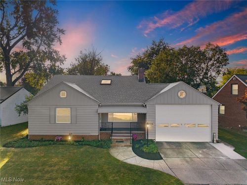 5906 Twin Lakes Dr, Parma, OH, 44129-3508 | Card Image