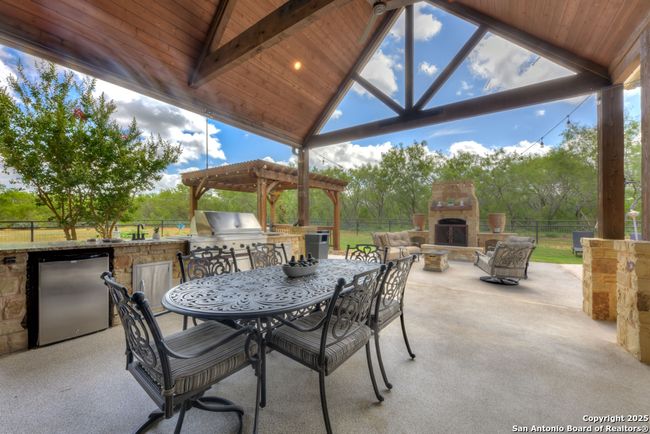 21151 Hickman Rd, House other with 3 bedrooms, 4 bathrooms and null parking in Von Ormy TX | Image 32