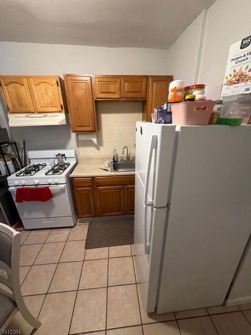 33 N 7th St, Paterson, NJ, 07522-1124 | Card Image