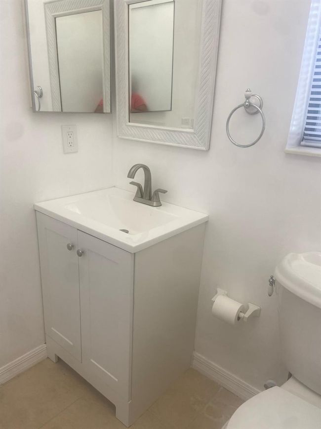 APT-205 - 4820 Lucerne Lakes Blvd W, Condo with 1 bedrooms, 2 bathrooms and null parking in Lake Worth FL | Image 9
