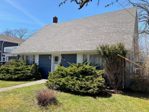 10 Park St, Yarmouth, NS, B5A2A5 | Card Image