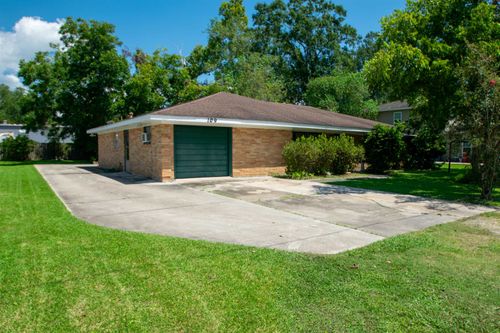 109 Myrtle St, Morgan City, LA, 70380-5827 | Card Image