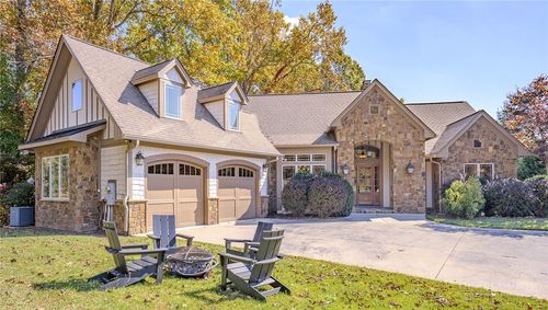46 Ridge Ln, Newland, NC, 28657 | Card Image