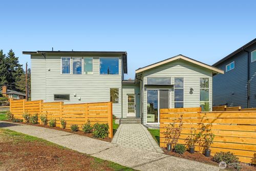 8800 41st Ave Sw, Seattle, WA, 98136 | Card Image
