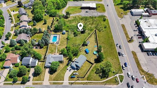 1456 Northland Dr Ne, Rockford, MI, 49341-8718 | Card Image