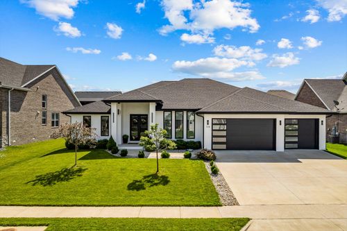 518 N Dublin Dr, Nixa, MO, 65714-5317 | Card Image