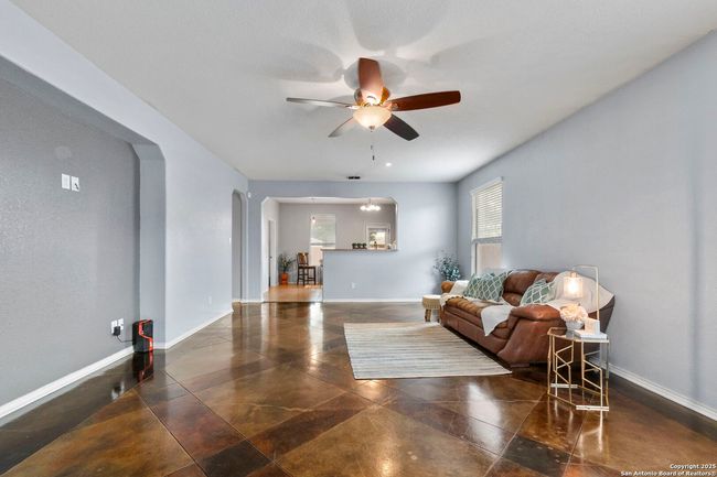 Nice ceiling fan. | Image 6