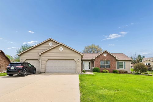 1512 W 9th St S, Newton, IA, 50208-5369 | Card Image