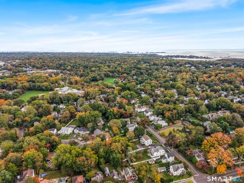3 Park Pl, Darien, CT, 06820-5302 | Card Image