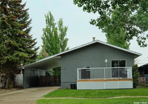302 7th St E, Rosetown, SK, S0L2V0 | Card Image