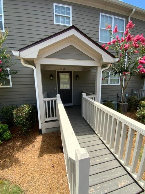 501 Port Laz Ln, Eatonton, GA, 31024-8227 | Card Image