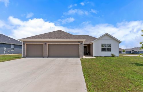 578 W Oaklawn St, Rogersville, MO, 65742-4220 | Card Image