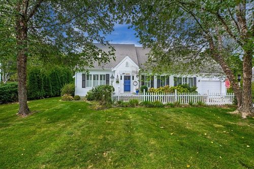 25 Harris Hill Rd, East Falmouth, MA, 02536-5180 | Card Image