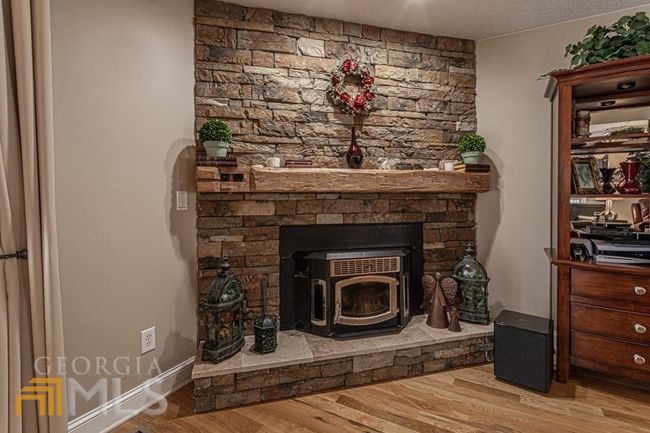 83 N Lake Dr, House other with 5 bedrooms, 4 bathrooms and 3 parking in Newnan GA | Image 10
