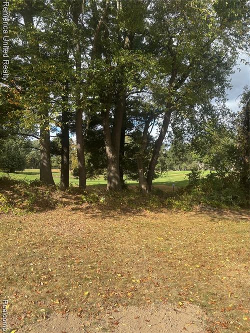 154 Golfview Dr, Brooklyn, MI, 49230-9731 | Card Image