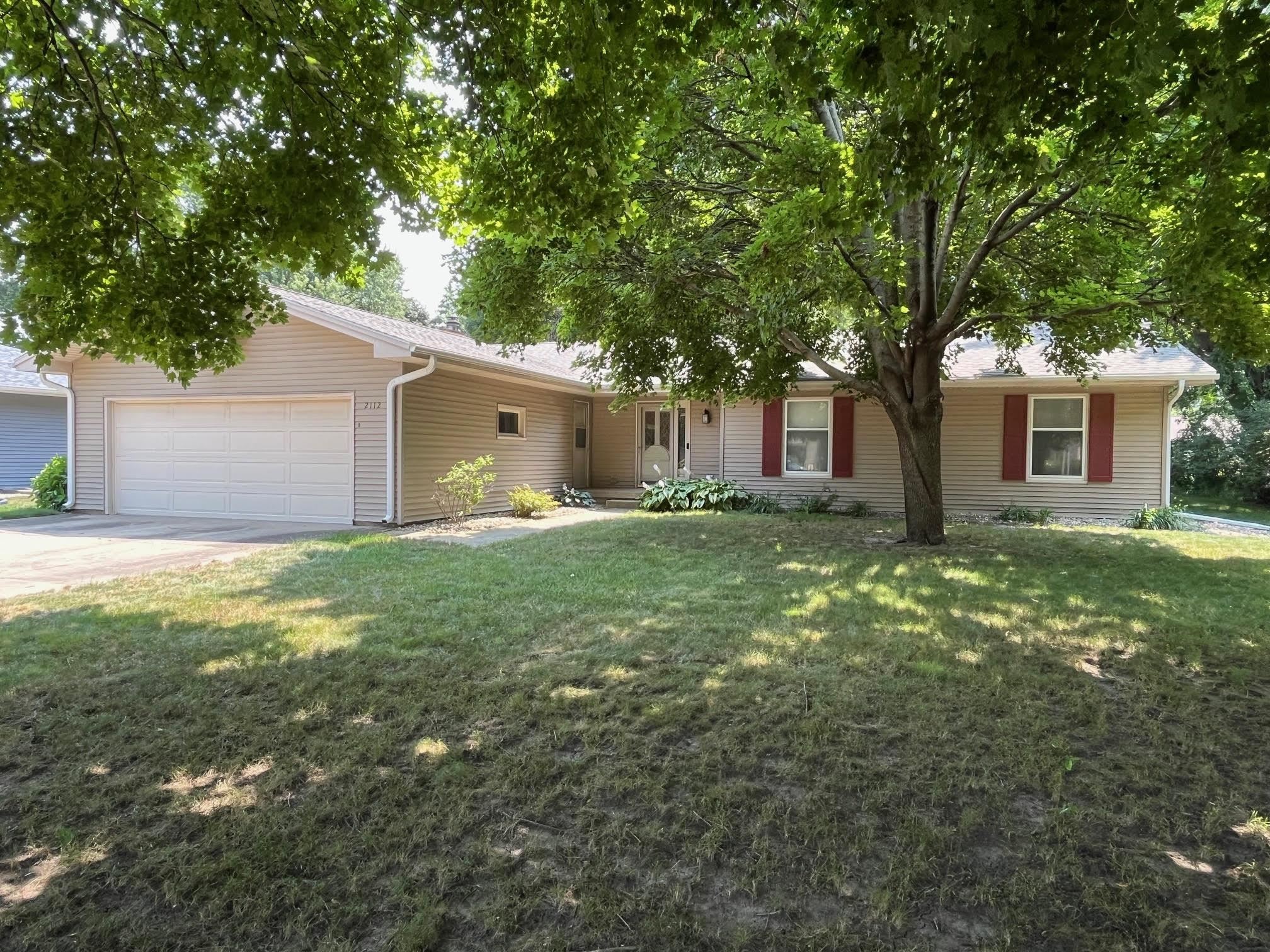 11th St, Spencer, IA 51301