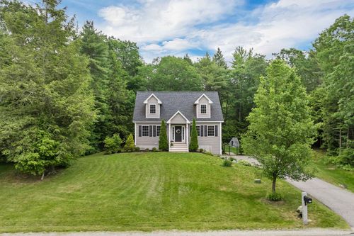 133 Spaulding Rd, Fremont, NH, 03044-3252 | Card Image